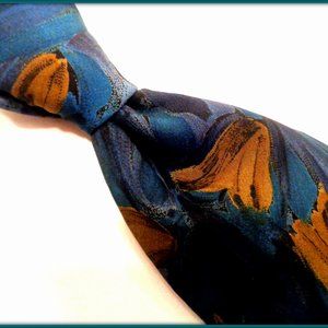 GIVENCHY PARIS MEN 100% SILK TIE IN BLUE & GOLDN
